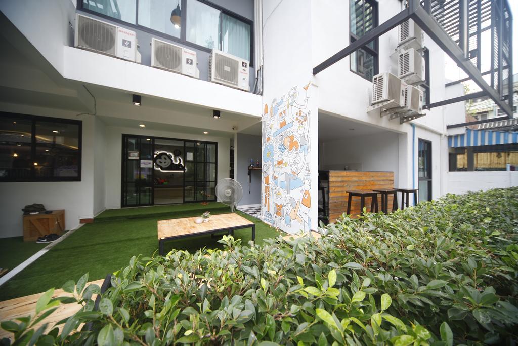 Monkeynap Hostel Bangkok Exterior photo