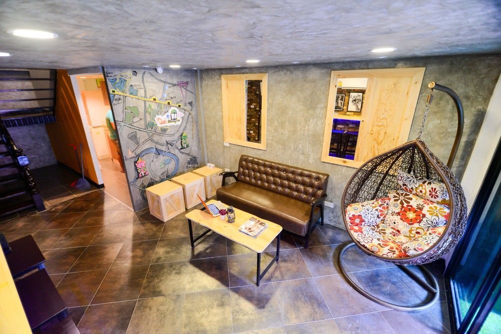 Monkeynap Hostel Bangkok Exterior photo