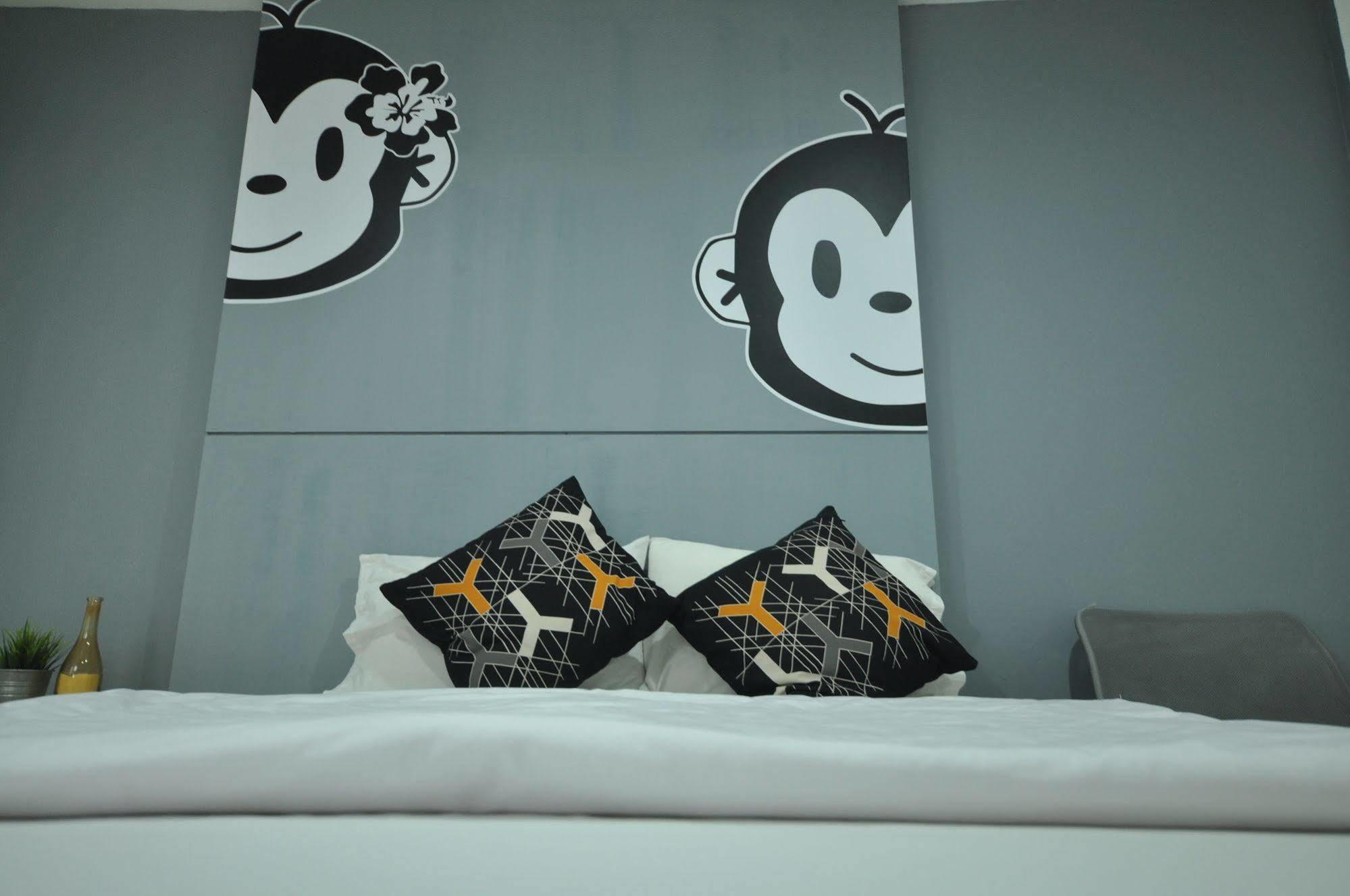 Monkeynap Hostel Bangkok Exterior photo